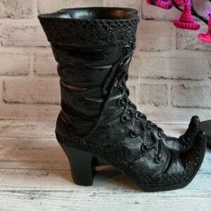 NWT TOIL AND TROUBLE Black Resin Witch Boots Halloween Decor 10in Tall